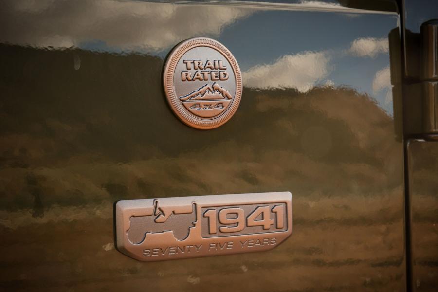  Jeep Wrangler 75th Anniversary 2016 года  (US) (фото 5 из 9)